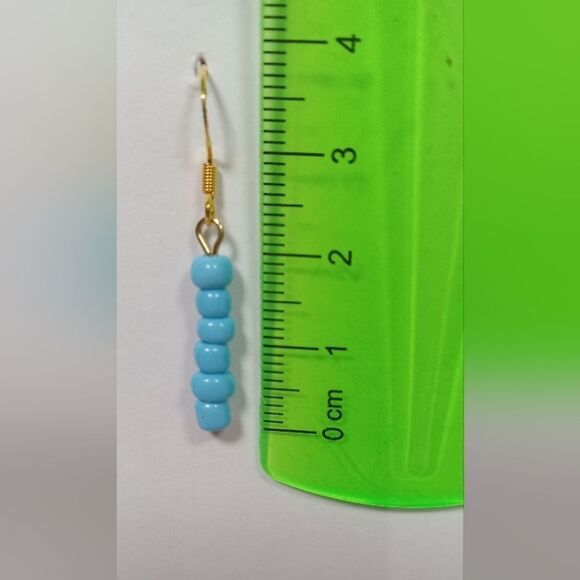 Blue beaded earrings - Picture 3 of 4